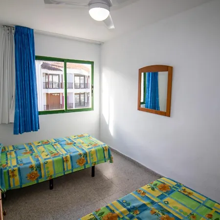 Romana Sun & Swim Pet Friendly
